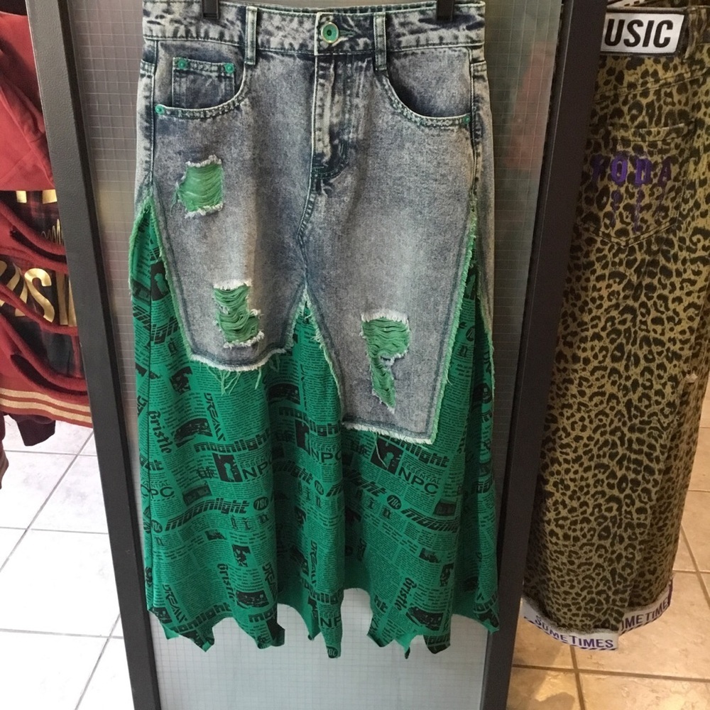 Mixed  material skirt